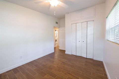 Villa ou maison à vendre à Orlando, Floride: 3 chambres, 122.91 m2 № 1898769 - photo 24