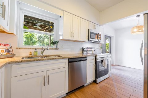 Villa ou maison à vendre à Orlando, Floride: 3 chambres, 122.91 m2 № 1898769 - photo 12