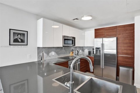 Copropriété à vendre à Miami, Floride: 2 chambres, 110.65 m2 № 1993767 - photo 14