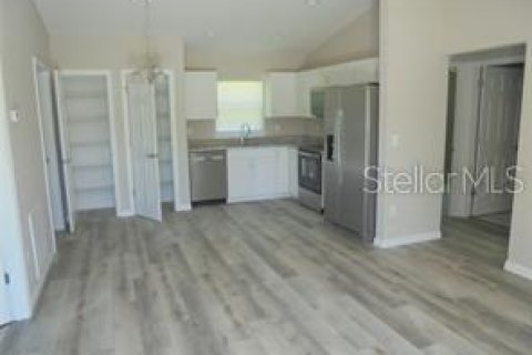 House in Ocklawaha, Florida 3 bedrooms, 92.9 sq.m. № 2224776 - photo 3