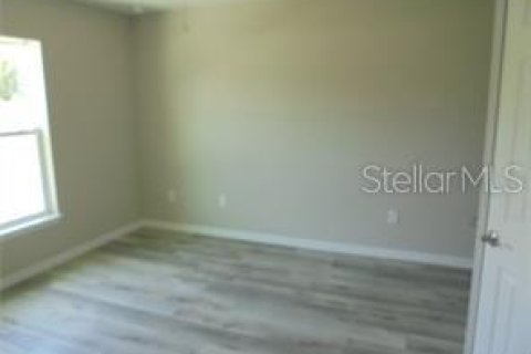 House in Ocklawaha, Florida 3 bedrooms, 92.9 sq.m. № 2224776 - photo 4