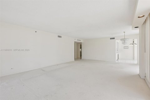 Condo in Highland Beach, Florida, 3 bedrooms  № 2043341 - photo 13