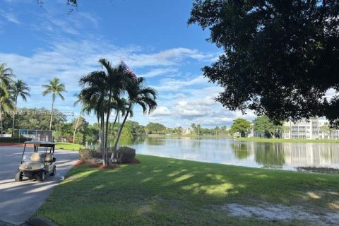 Снять в аренду кондоминиум в Дейви, Флорида 1 спальня, 60.76м2, № 1945973 - фото 24