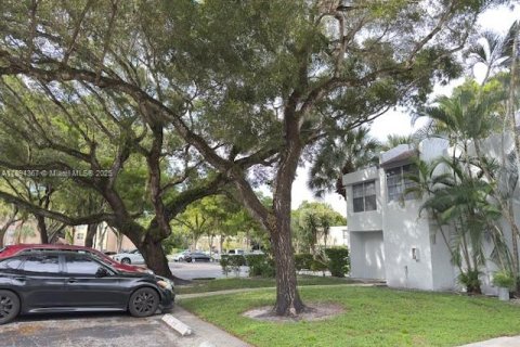 Снять в аренду кондоминиум в Дейви, Флорида 1 спальня, 60.76м2, № 1945973 - фото 17