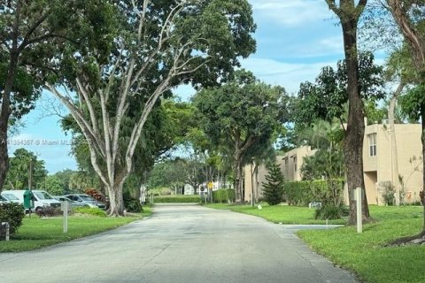 Снять в аренду кондоминиум в Дейви, Флорида 1 спальня, 60.76м2, № 1945973 - фото 20