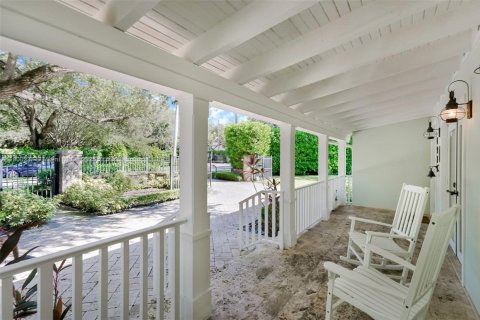 House in Miami, Florida 3 bedrooms, 174.84 sq.m. № 1955562 - photo 11