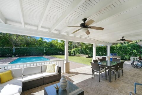 Купить виллу или дом в Майами, Флорида 3 спальни, 174.84м2, № 1955562 - фото 10