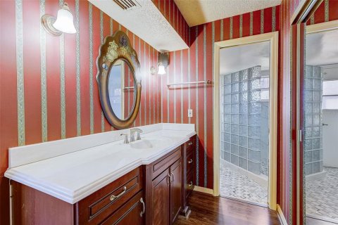Condo in Orlando, Florida, 3 bedrooms  № 2433605 - photo 19