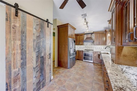 Condo in Orlando, Florida, 3 bedrooms  № 2433605 - photo 11