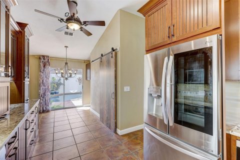 Condo in Orlando, Florida, 3 bedrooms  № 2433605 - photo 10