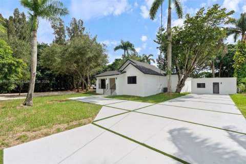 Casa en venta en Davie, Florida, 5 dormitorios, 298.59 m2 № 1920608 - foto 4