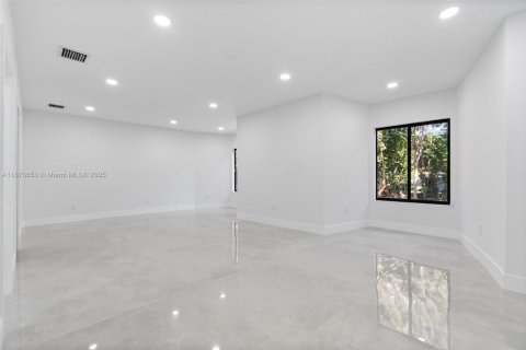 Casa en venta en Davie, Florida, 5 dormitorios, 298.59 m2 № 1920608 - foto 18