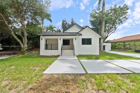 Casa en venta en Davie, Florida, 5 dormitorios, 298.59 m2 № 1920608 - foto 2