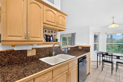 Villa ou maison à vendre à Ocala, Floride: 3 chambres, 150.32 m2 № 2419999 - photo 10