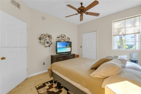 Copropriété à louer à Aventura, Floride: 2 chambres, 100.06 m2 № 1711106 - photo 18