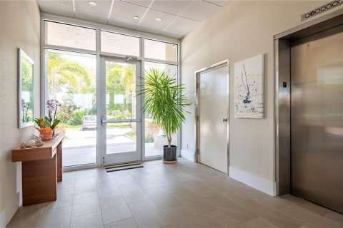 Copropriété à vendre à Longboat Key, Floride: 3 chambres, 202.53 m2 № 2308107 - photo 8