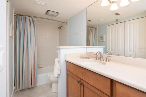 Copropriété à vendre à Longboat Key, Floride: 3 chambres, 202.53 m2 № 2308107 - photo 24