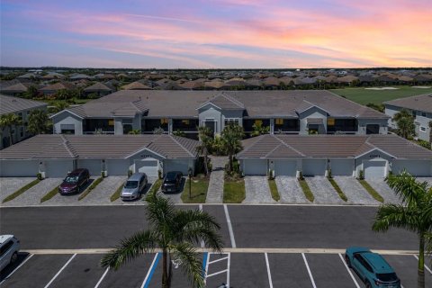 Copropriété à vendre à Punta Gorda, Floride: 2 chambres, 145.76 m2 № 1905478 - photo 1