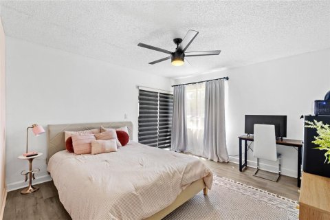 Condo in Orlando, Florida, 2 bedrooms  № 2377913 - photo 16