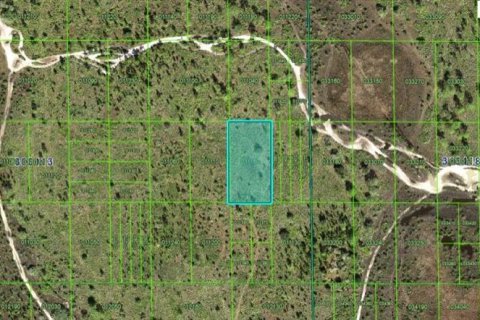 Terreno en Frostproof, Florida № 2235023