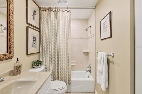 House in Bradenton, Florida 3 bedrooms, 167.69 sq.m. № 1676960 - photo 26