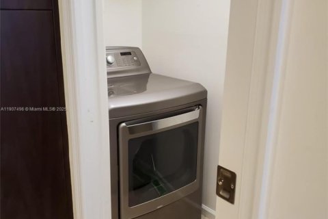 Townhouse in Boca Raton, Florida 2 bedrooms, 125.79 sq.m. № 1965063 - photo 18