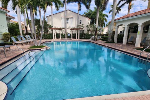 Townhouse in Boca Raton, Florida 2 bedrooms, 125.79 sq.m. № 1965063 - photo 23