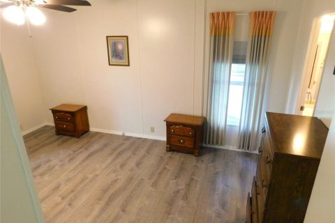 Appartement à louer à Zephyrhills, Floride: 2 chambres, 98.1 m2 № 1907486 - photo 18