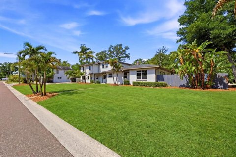 Villa ou maison à vendre à Saint Petersburg, Floride: 6 chambres, 358.32 m2 № 2140784 - photo 4