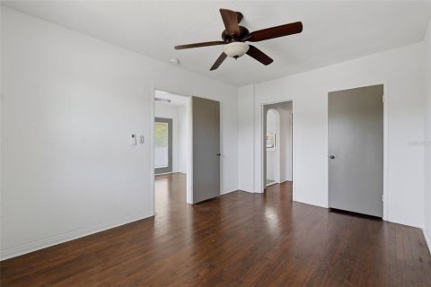 Villa ou maison à vendre à Saint Petersburg, Floride: 6 chambres, 358.32 m2 № 2140784 - photo 8