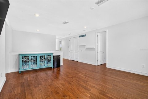 Villa ou maison à vendre à Wesley Chapel, Floride: 4 chambres, 325.16 m2 № 2420353 - photo 14