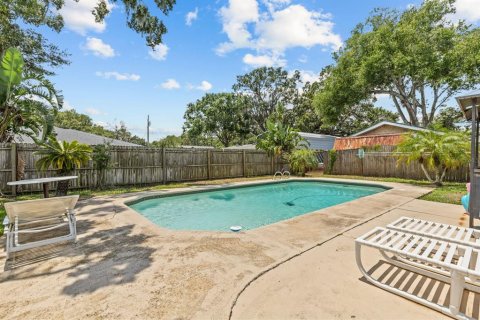 House in Oakland, Florida 3 bedrooms, 131.83 sq.m. № 1767223 - photo 20
