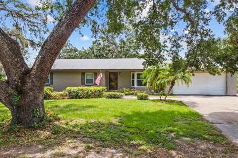 House in Oakland, Florida 3 bedrooms, 131.83 sq.m. № 1767223 - photo 2
