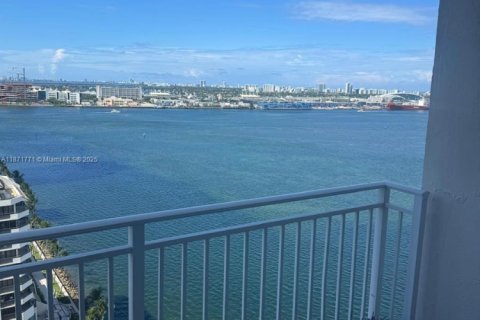 Copropriété à vendre à Miami, Floride: 2 chambres, 91.51 m2 № 1979620 - photo 4