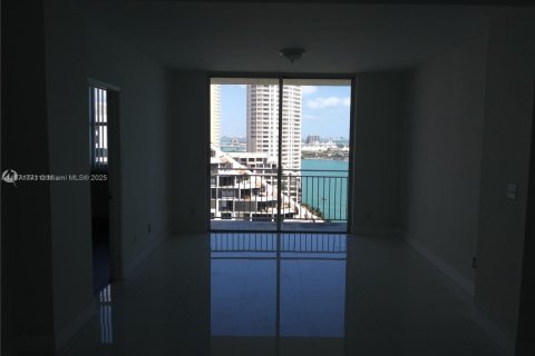 Copropriété à vendre à Miami, Floride: 2 chambres, 91.51 m2 № 1979620 - photo 8