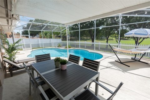 House in Kissimmee, Florida 3 bedrooms, 142.6 sq.m. № 2393928 - photo 22