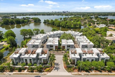 Adosado en venta en Winter Park, Florida, 3 dormitorios, 203.73 m2 № 2096431 - foto 25
