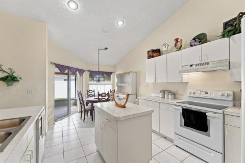 Villa ou maison à vendre à Delray Beach, Floride: 3 chambres, 193.52 m2 № 2409228 - photo 4