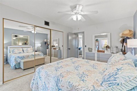 Condo in Clearwater, Florida, 2 bedrooms  № 1716837 - photo 14