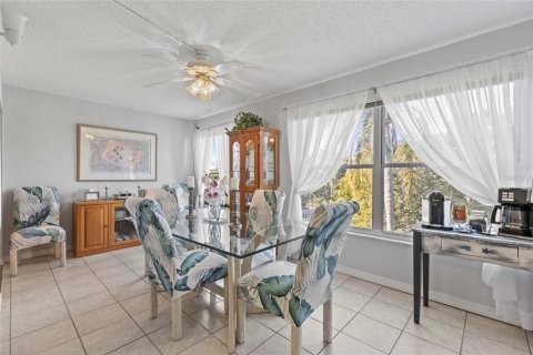 Condo in Clearwater, Florida, 2 bedrooms  № 1716837 - photo 11