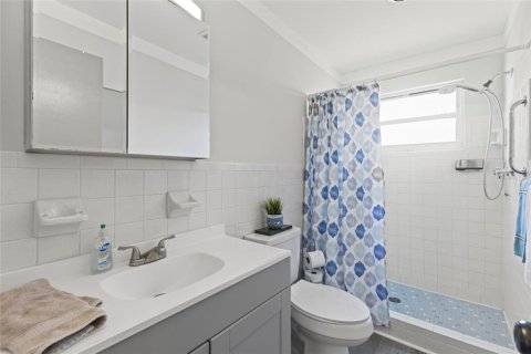 Condo in Clearwater, Florida, 2 bedrooms  № 1716837 - photo 13