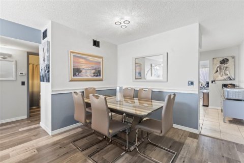 Condo in Clearwater, Florida, 2 bedrooms  № 1716837 - photo 21
