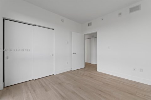 Condominio en alquiler en North Miami Beach, Florida, 3 dormitorios, 144.56 m2 № 2301668 - foto 25