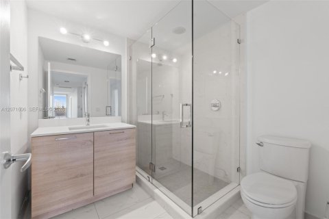 Condominio en alquiler en North Miami Beach, Florida, 3 dormitorios, 144.56 m2 № 2301668 - foto 26