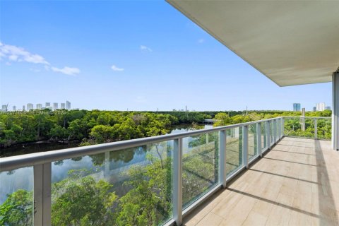 Condominio en alquiler en North Miami Beach, Florida, 3 dormitorios, 144.56 m2 № 2301668 - foto 16