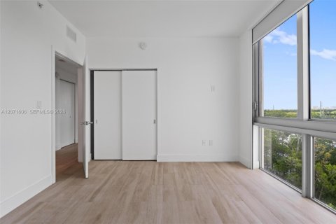 Condominio en alquiler en North Miami Beach, Florida, 3 dormitorios, 144.56 m2 № 2301668 - foto 28