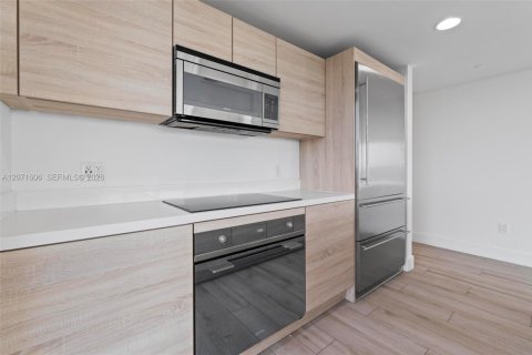 Condominio en alquiler en North Miami Beach, Florida, 3 dormitorios, 144.56 m2 № 2301668 - foto 7