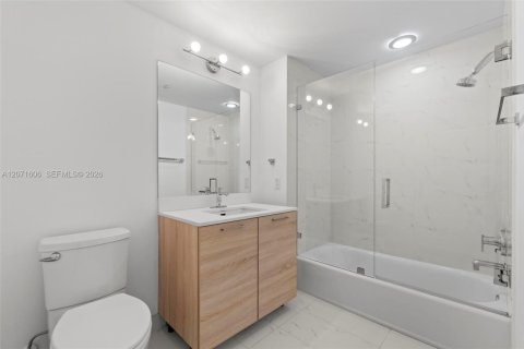 Condominio en alquiler en North Miami Beach, Florida, 3 dormitorios, 144.56 m2 № 2301668 - foto 30