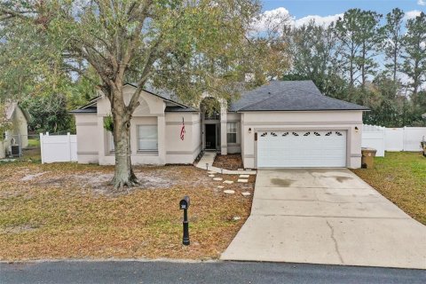 Villa ou maison à vendre à Kissimmee, Floride: 4 chambres, 203.83 m2 № 1743422 - photo 2