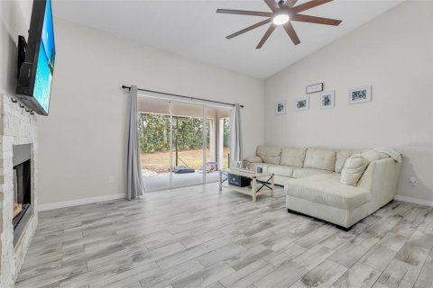 Villa ou maison à vendre à Kissimmee, Floride: 4 chambres, 203.83 m2 № 1743422 - photo 11